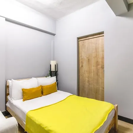 Chic And Flat With Garden In Besiktas * Stambuł