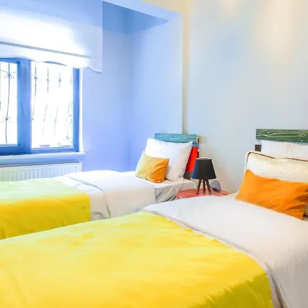 Chic And Flat With Garden In Besiktas *