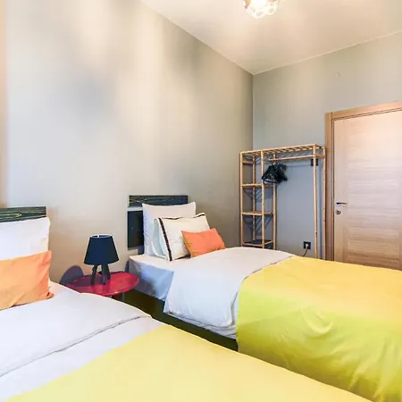 Chic And Flat With Garden In Besiktas Apartament